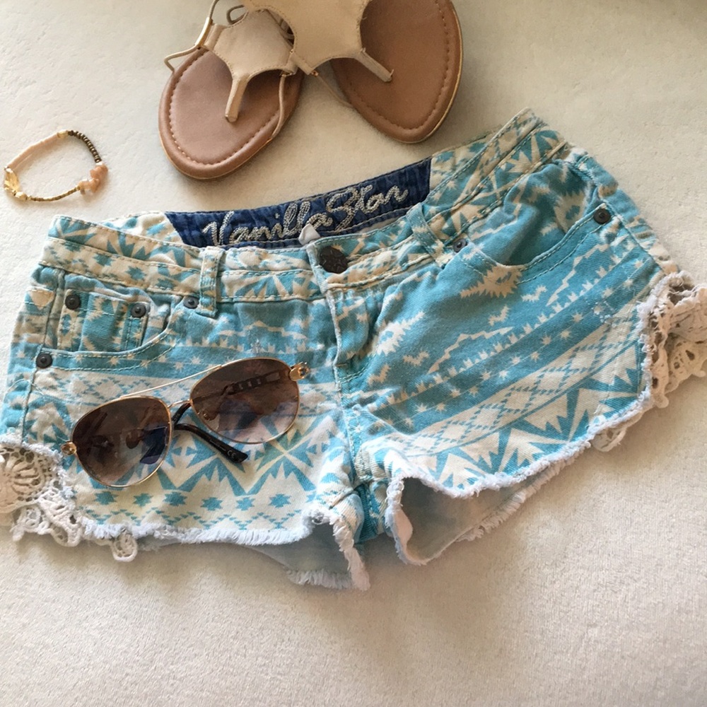 Vanilla Star Jean Shorts 🦋